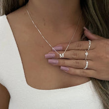 Carregar imagem no visualizador da galeria, Colar Feminino com Letra Inicial A-Z, banhado e ouro 18k e prata 925